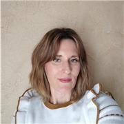 Maestra con más de 5 años de experiencia. Uso de metodologías activas.